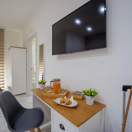 Reddimus 4* Nápoles