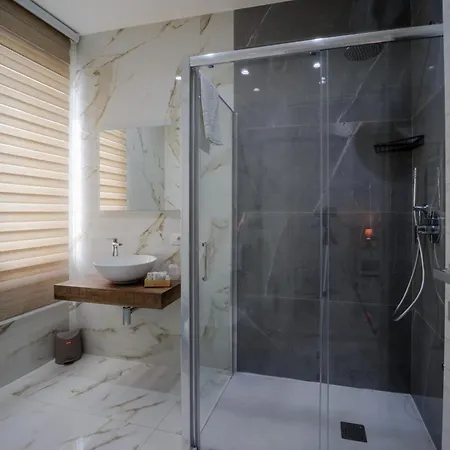 Reddimus Naples