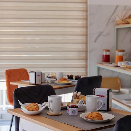 Reddimus Νάπολη