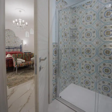 Reddimus Naples