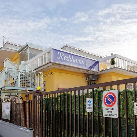 Reddimus Bed & Breakfast 4*