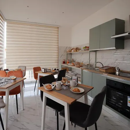 Reddimus Panzió Nápoly