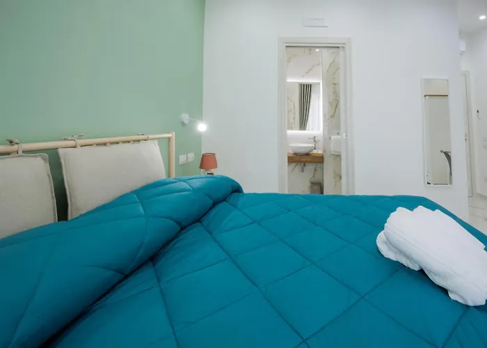 Reddimus Oda ve Kahvaltı Napoli