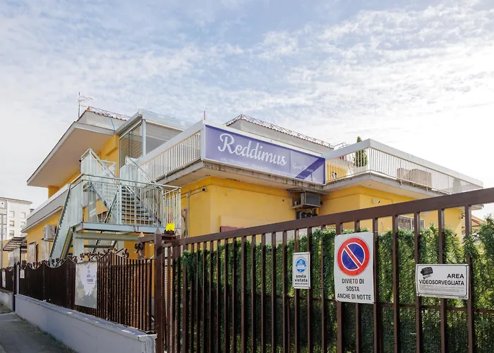 Reddimus Oda ve Kahvaltı 4*