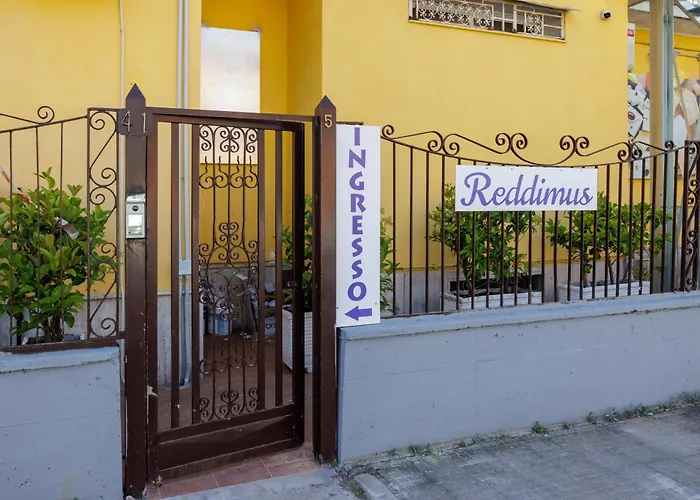Reddimus Oda ve Kahvaltı Napoli