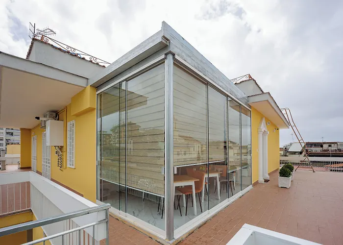 Oda ve Kahvaltı Reddimus 4*